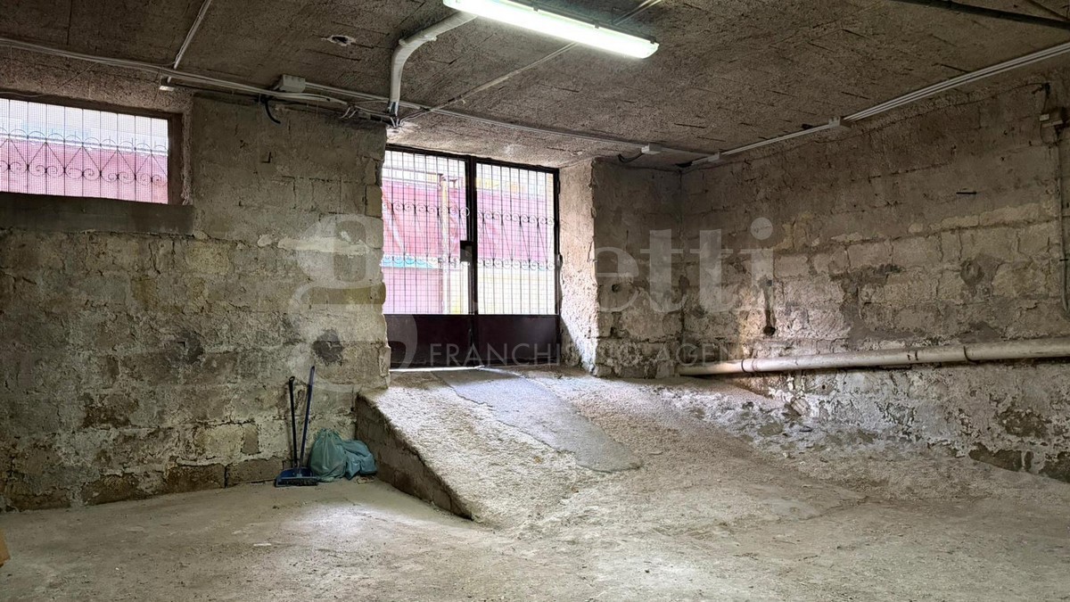 Magazzino in affitto a Mugnano di Napoli