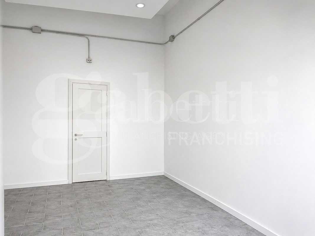 Negozio in affitto a Mugnano di Napoli