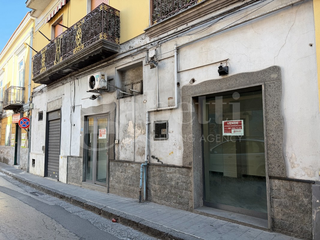 Negozio in affitto a Mugnano di Napoli