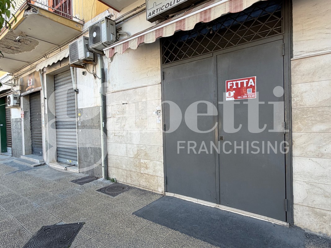 Negozio in affitto a Mugnano di Napoli