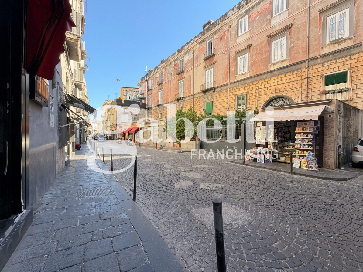 Negozio in vendita a Napoli
