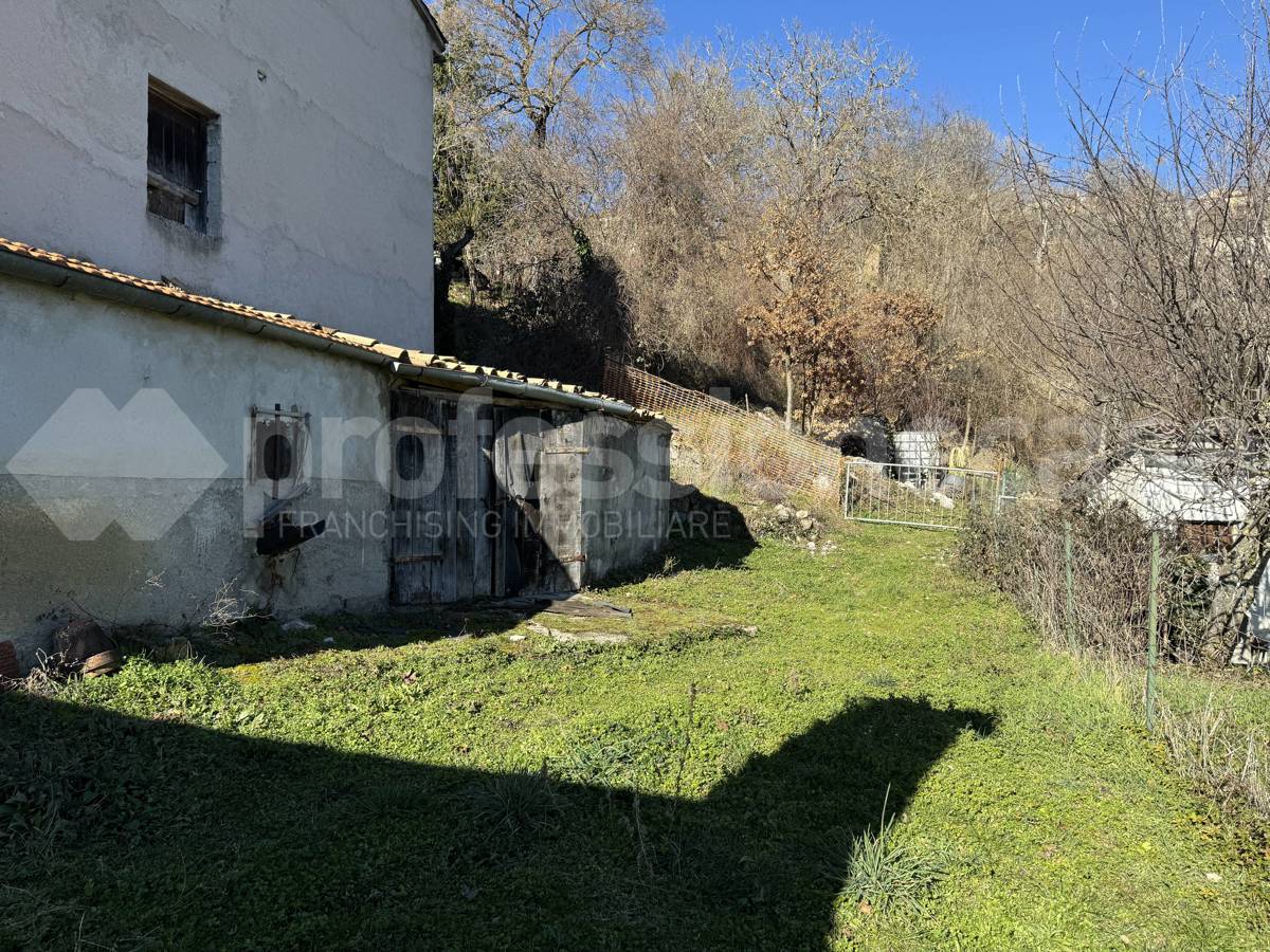 Rustico con giardino a Ateleta