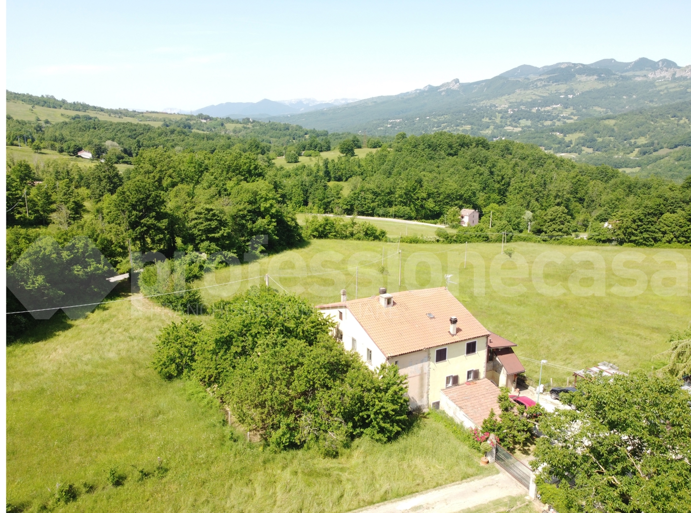 Casa indipendente da ristrutturare a Sant'Angelo del Pesco