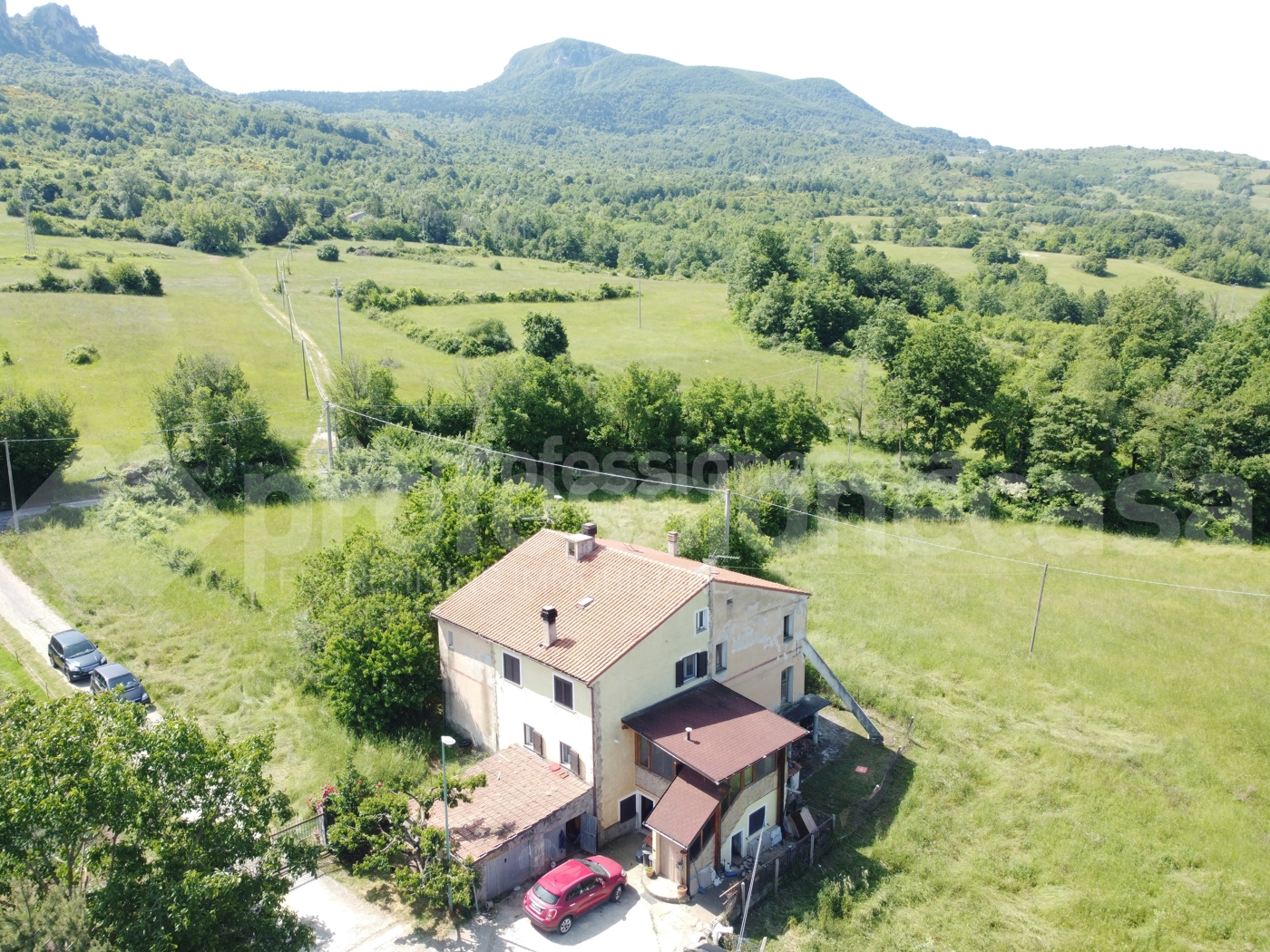 Casa indipendente da ristrutturare a Sant'Angelo del Pesco