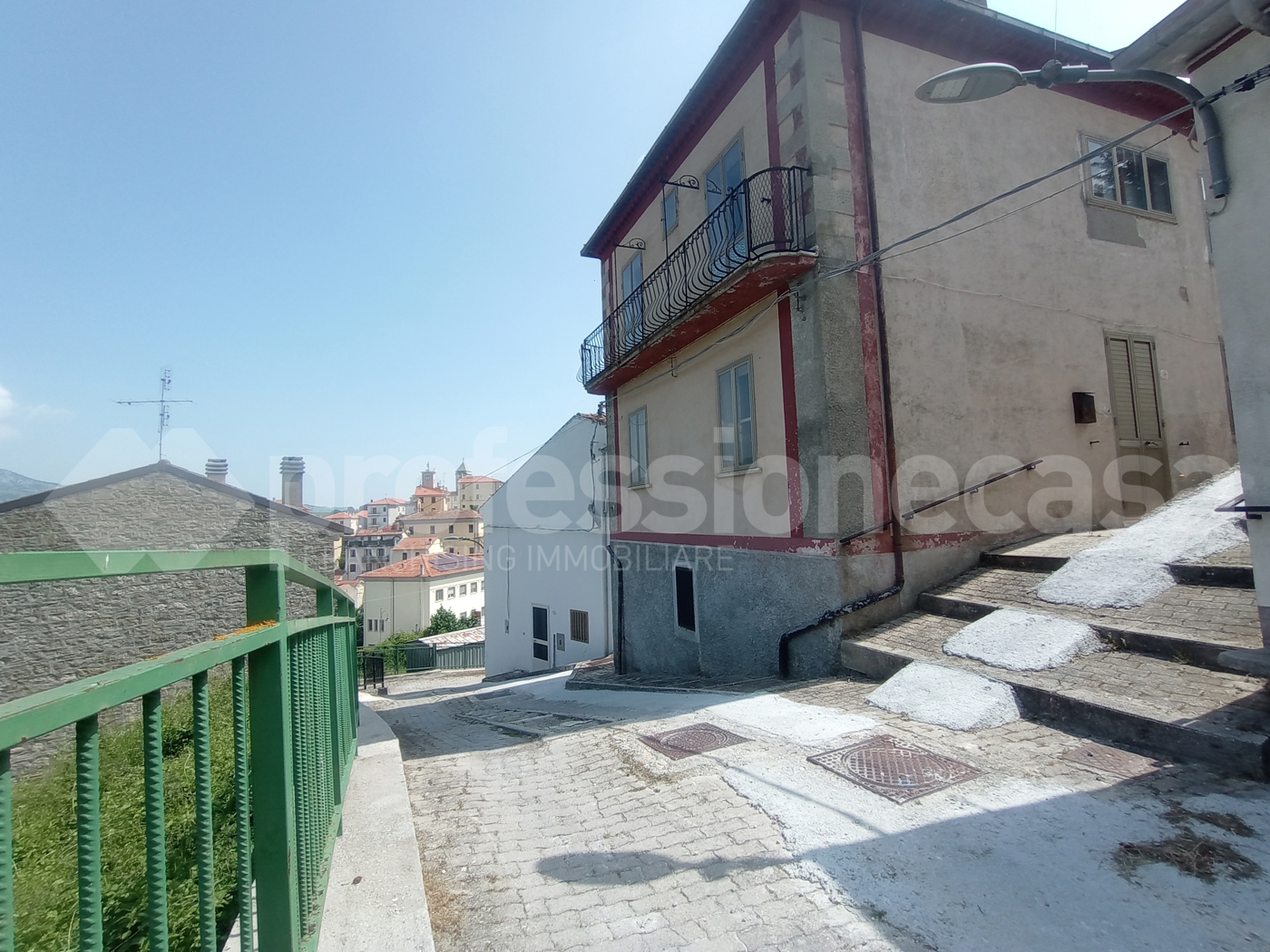 Casa indipendente da ristrutturare a Castel del Giudice