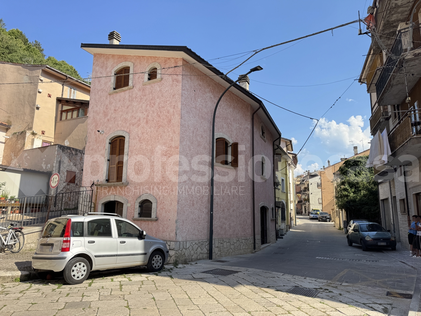Magazzino in vendita a Castel di Sangro