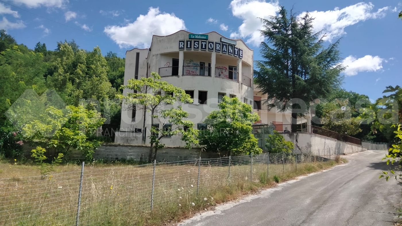 Attivit commerciale Albergo in vendita a Miranda