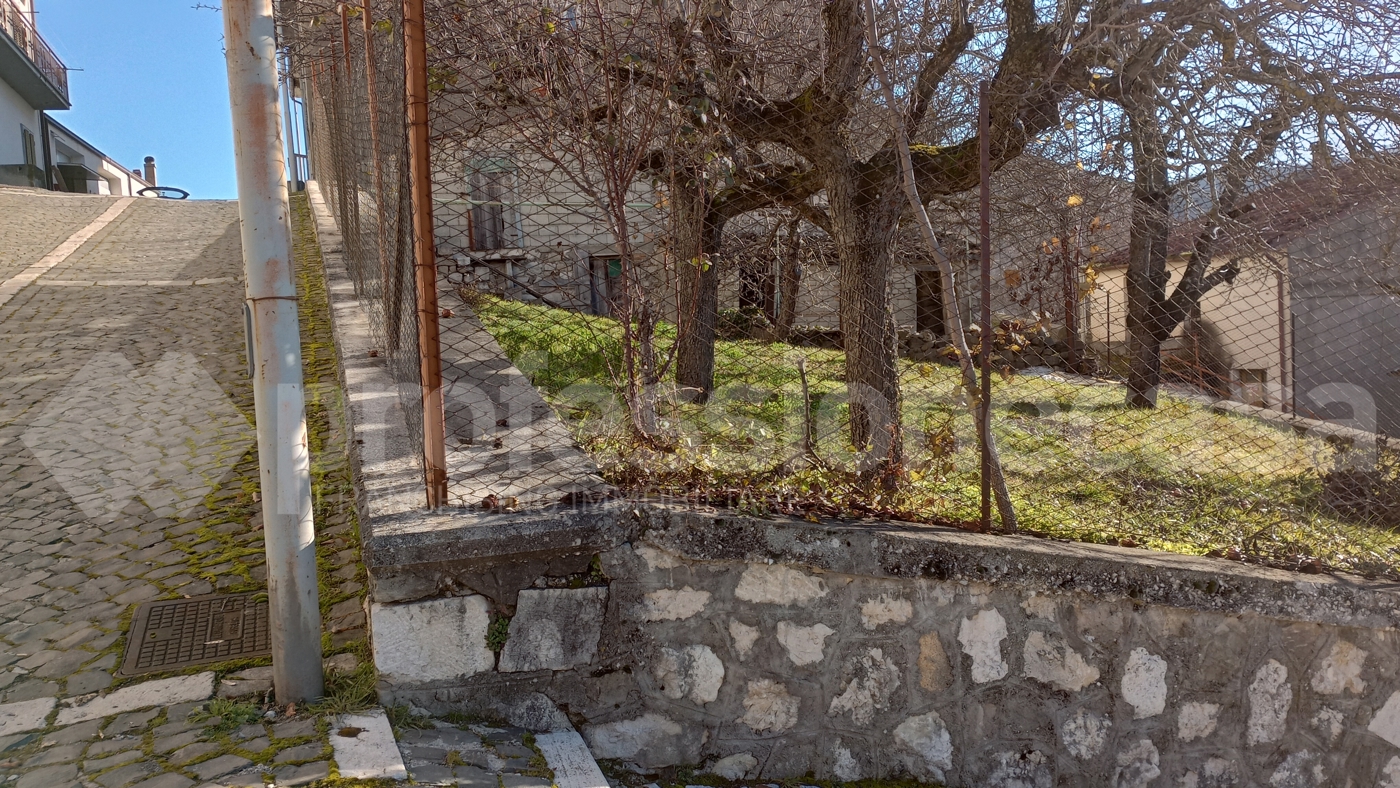 Casa indipendente in vendita a Ateleta