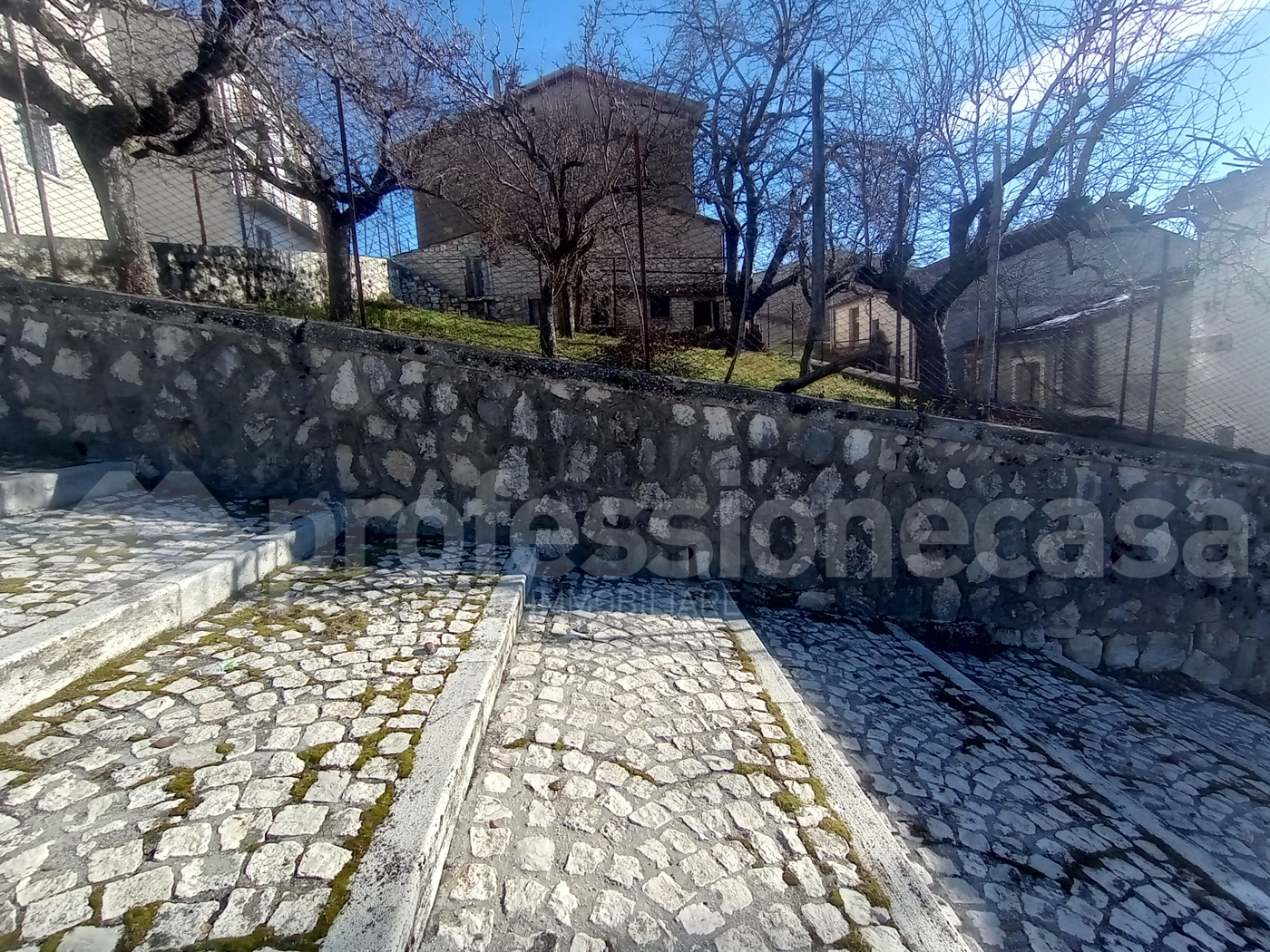 Casa indipendente in vendita a Ateleta