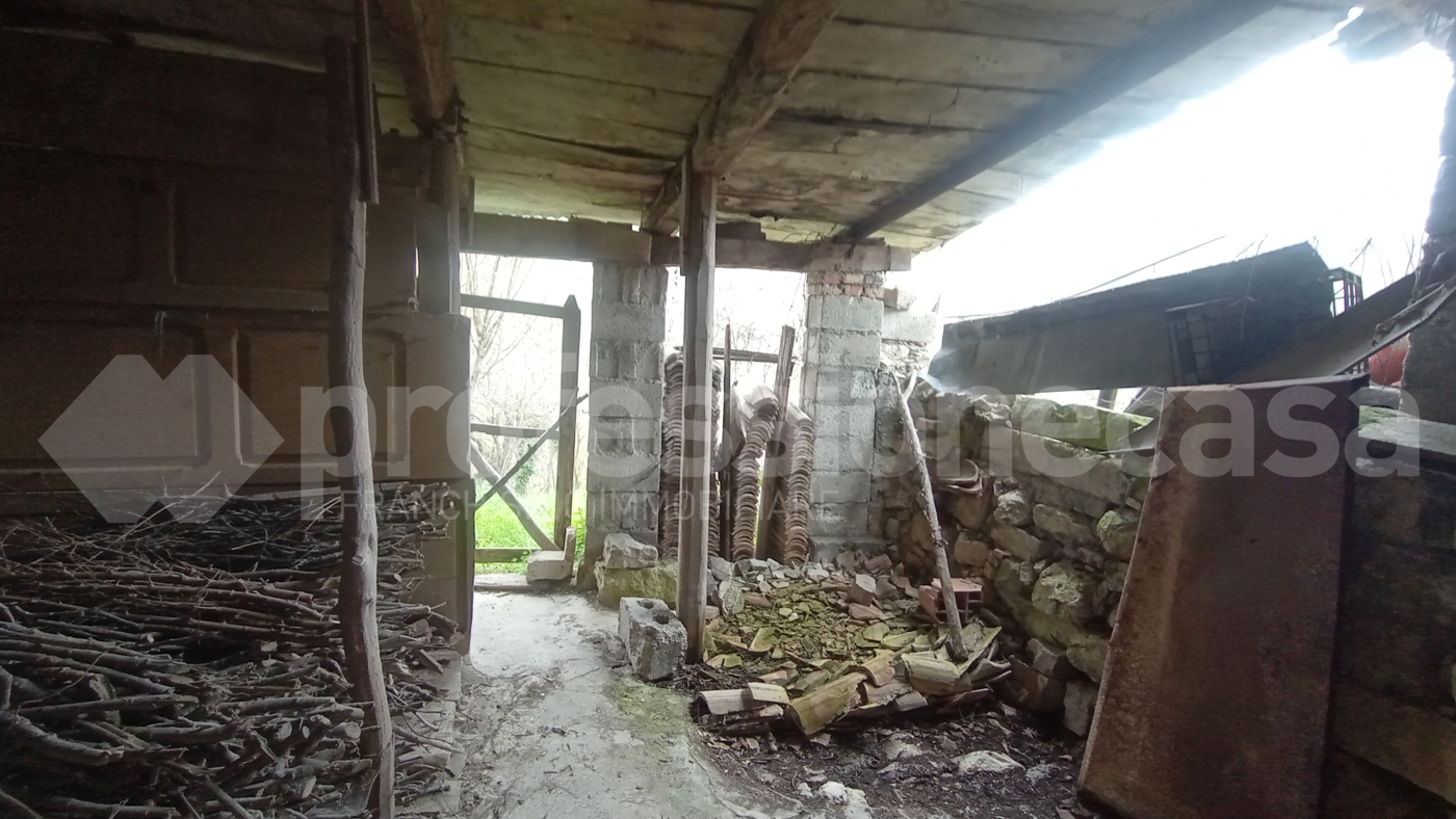 Rustico da ristrutturare a Ateleta