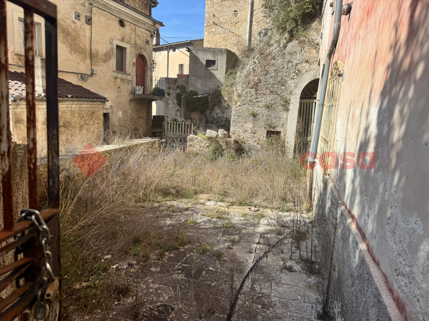 Casa indipendente da ristrutturare a Pesche
