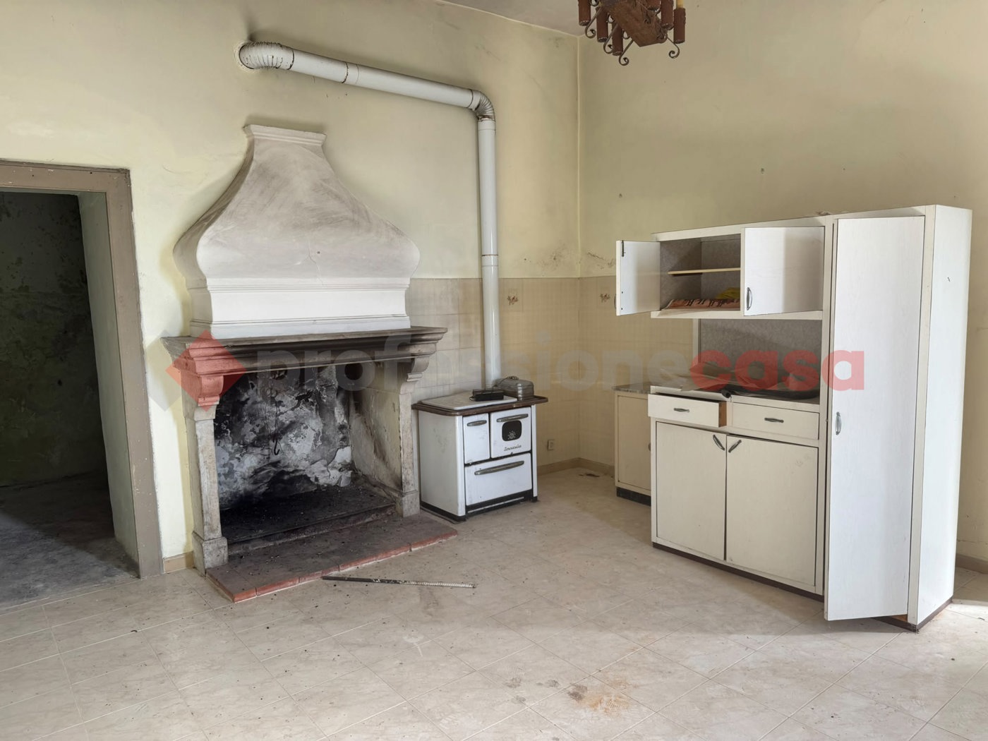 Casa indipendente da ristrutturare a Pesche
