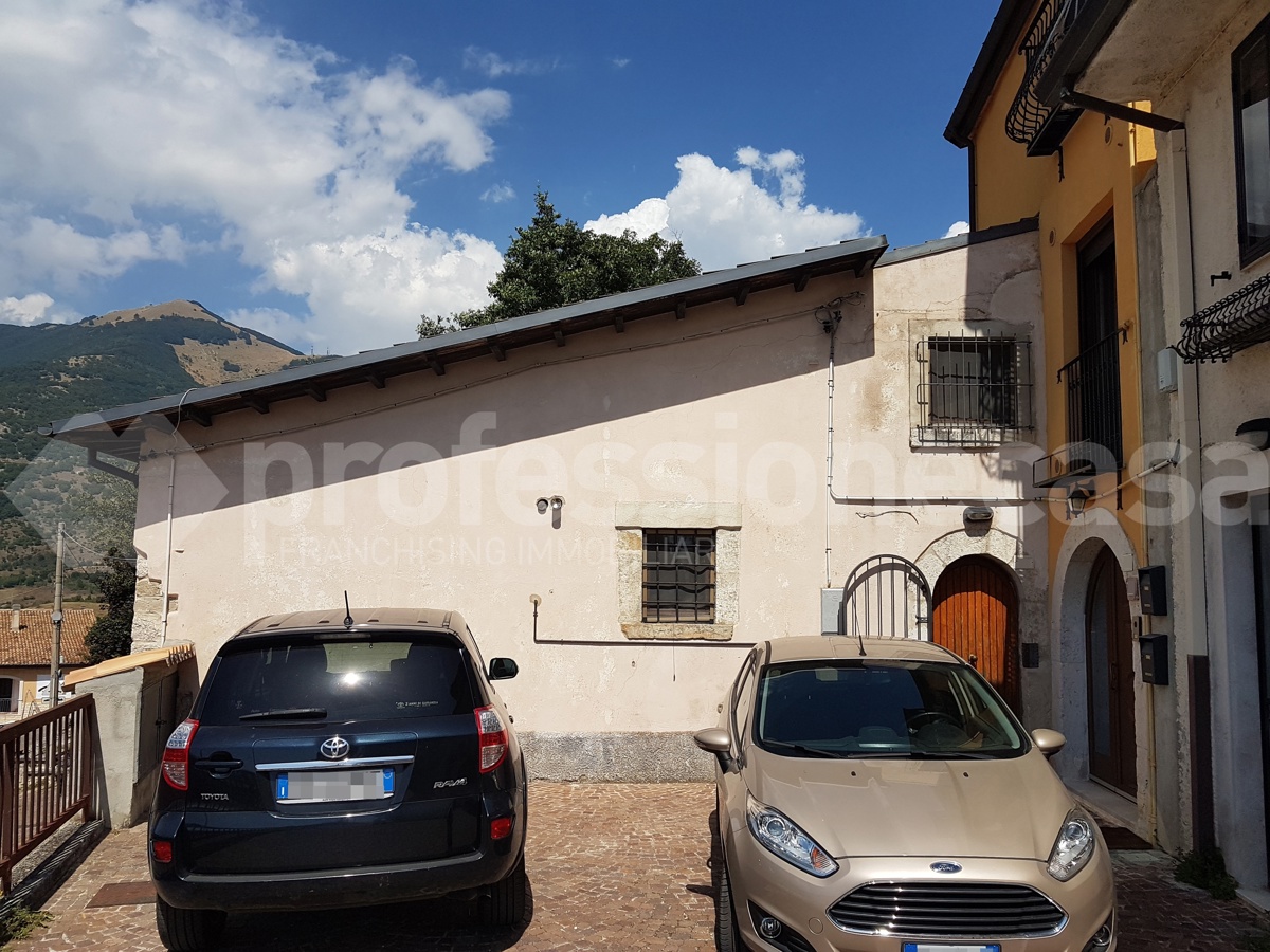Trilocale arredato in affitto a Castel di Sangro