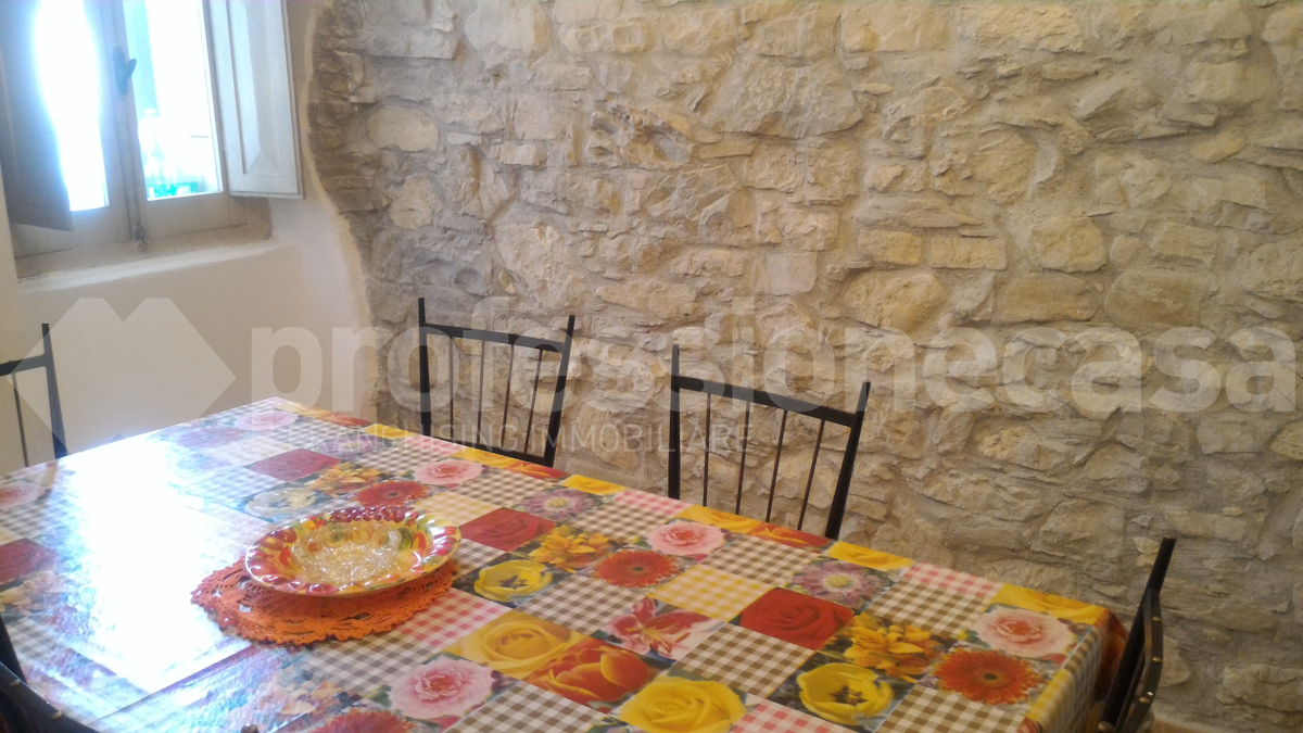 Casa indipendente in vendita a Sant'Angelo del Pesco