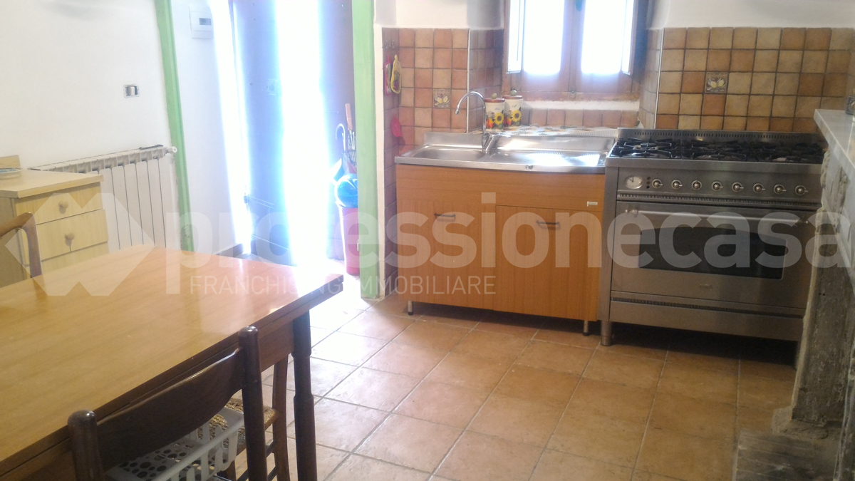 Casa indipendente in vendita a Sant'Angelo del Pesco