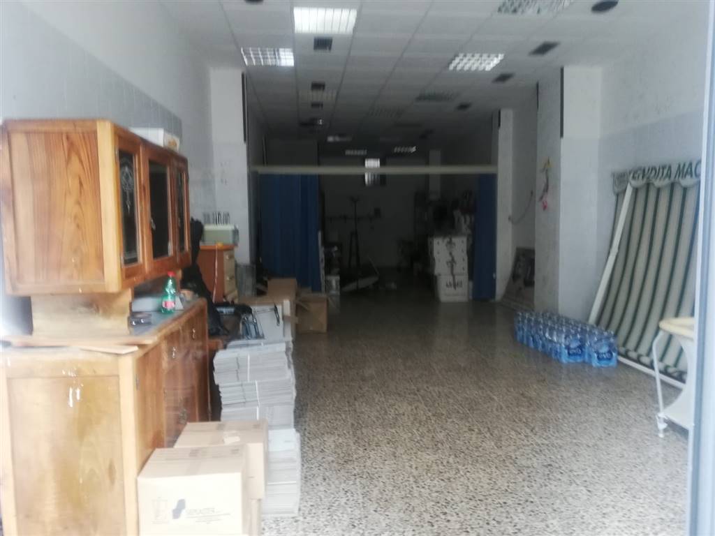 Negozio in vendita a Pagani