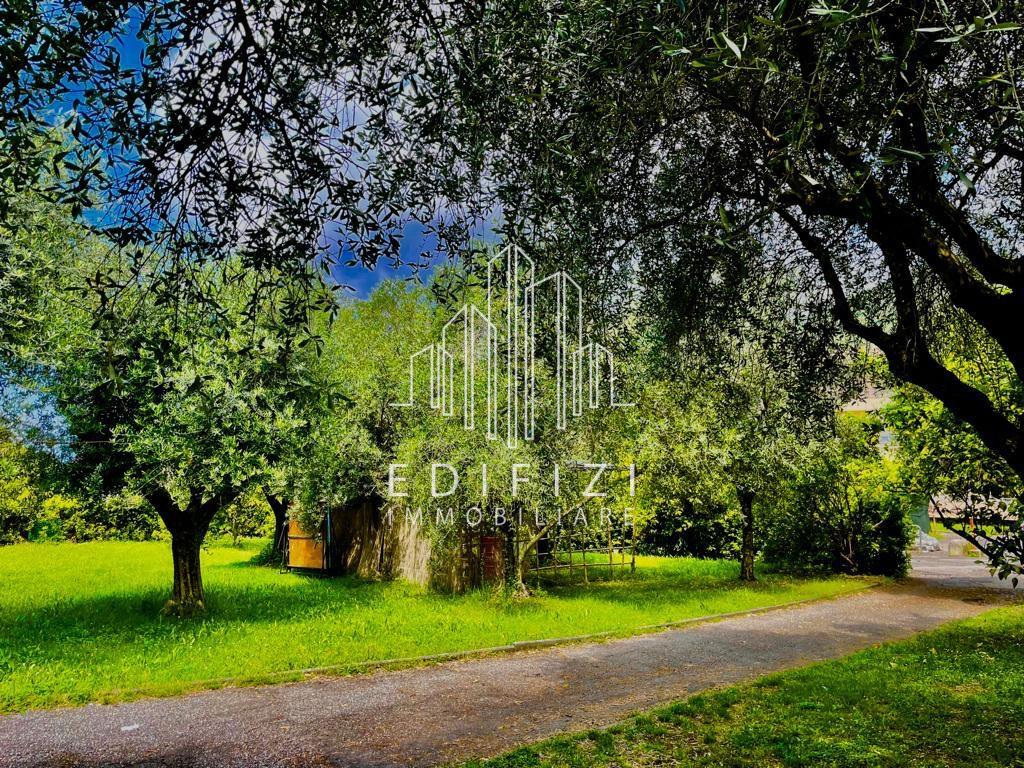Villa Bifamiliare con giardino, Massa capaccola