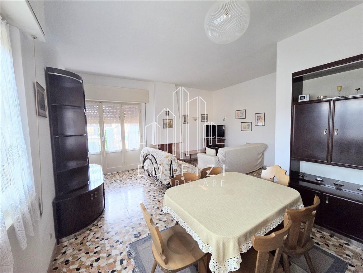 Appartamento in vendita, Massa marina di