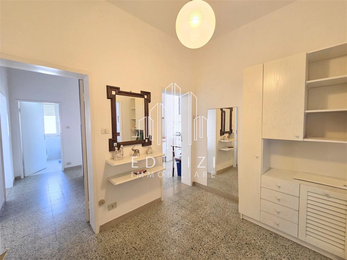 Appartamento in vendita, Massa marina di