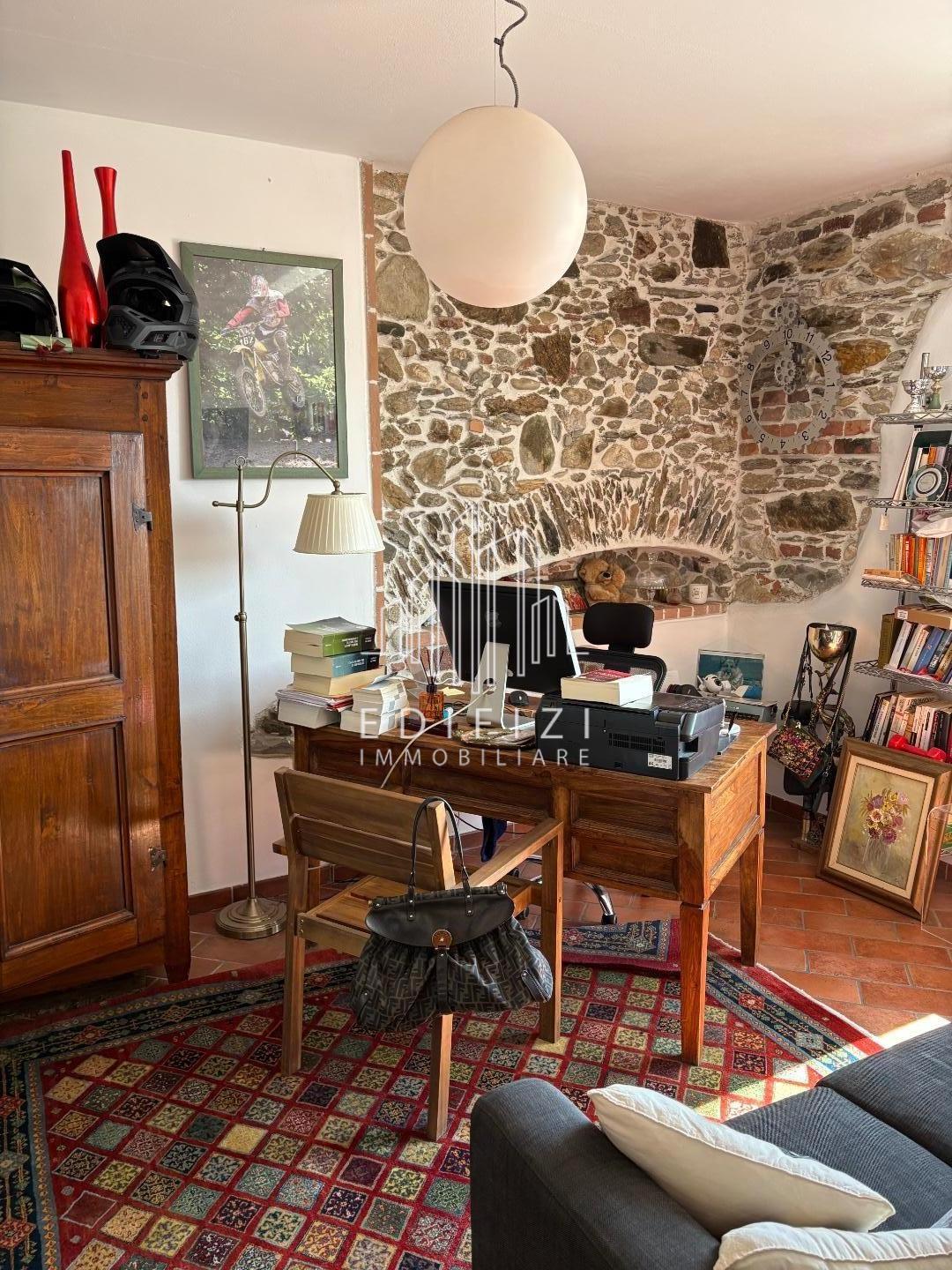 Casa indipendente con giardino, Massa capaccola