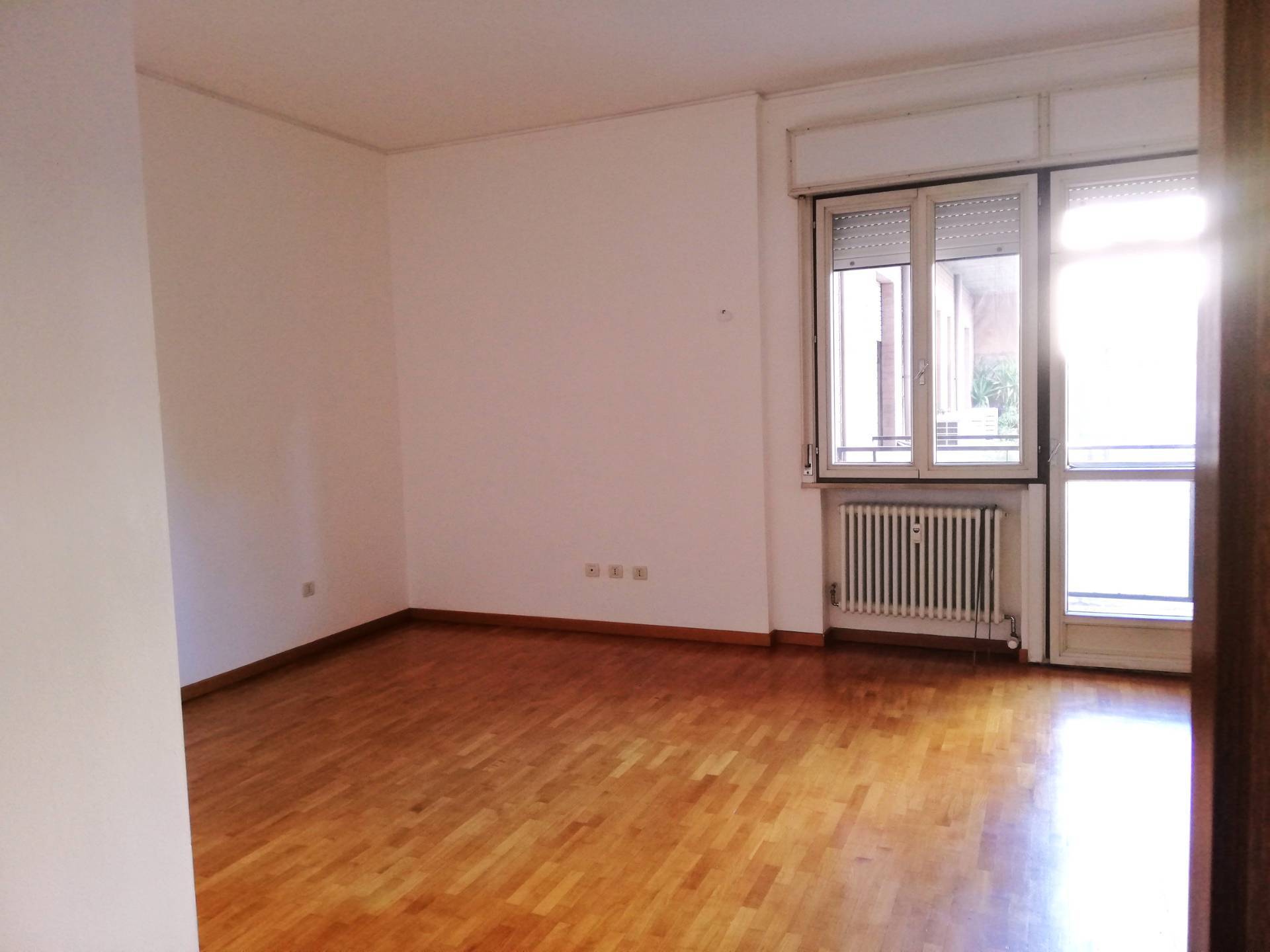 Appartamento in affitto a Ferrara, Entro Mura