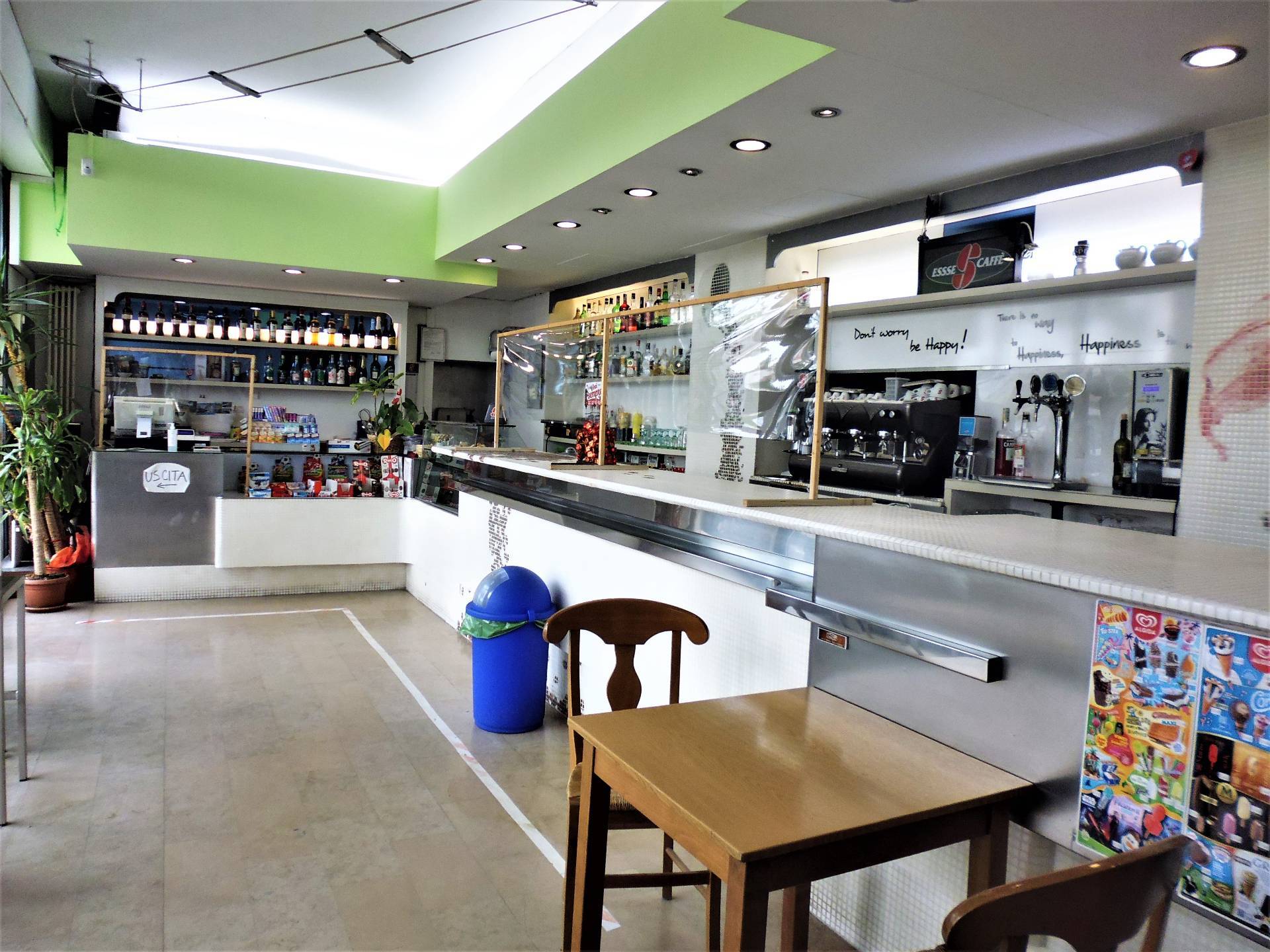 negozio in vendita a Ferrara, Via Bologna