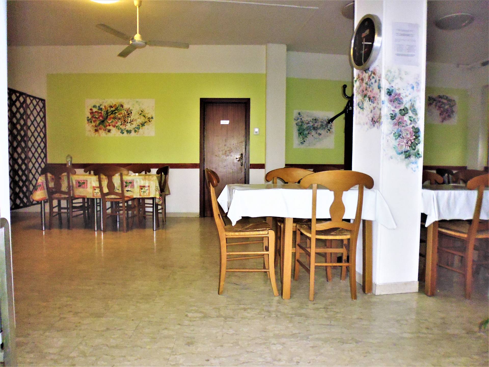 negozio in vendita a Ferrara, Via Bologna