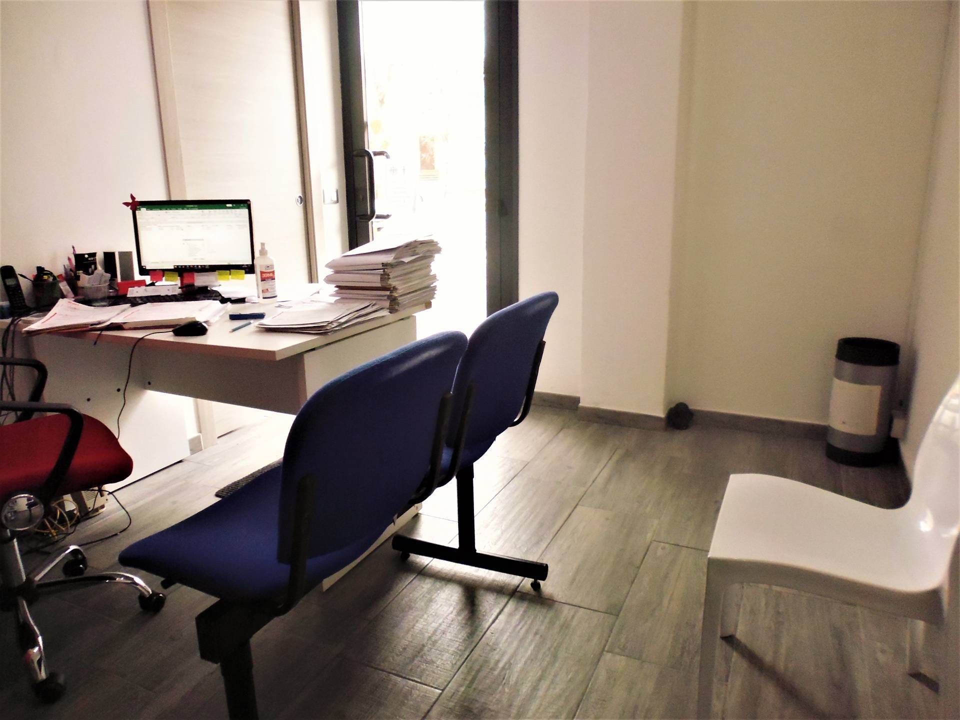 negozio in vendita a Ferrara, Entro Mura