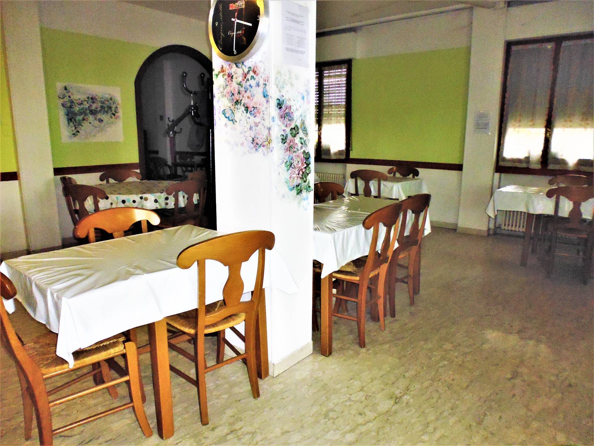 negozio in vendita a Ferrara, Via Bologna