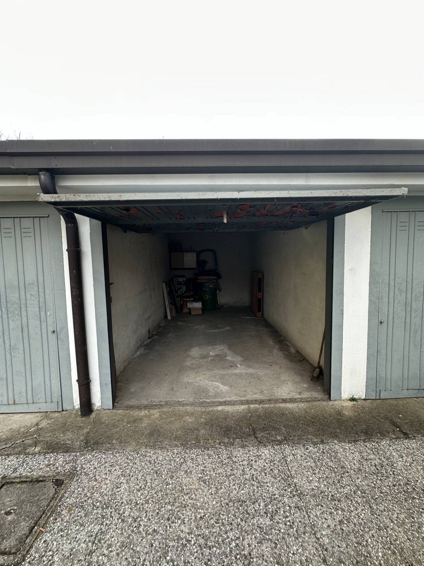 Box o garage in vendita a Varedo