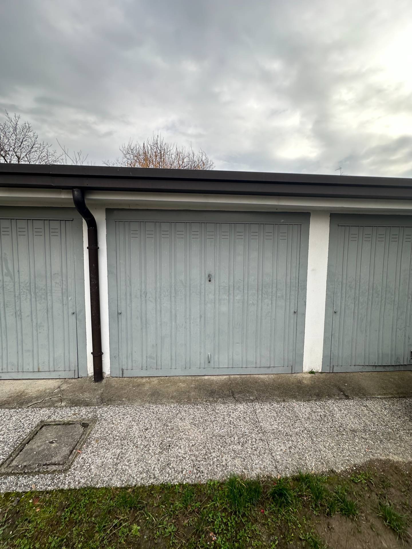 Box o garage in vendita a Varedo