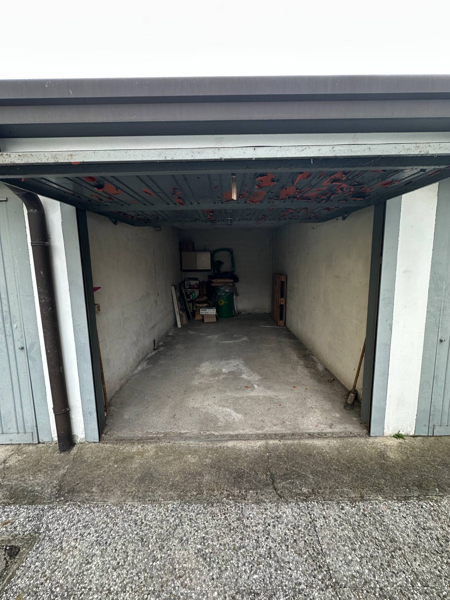 Box o garage in vendita a Varedo