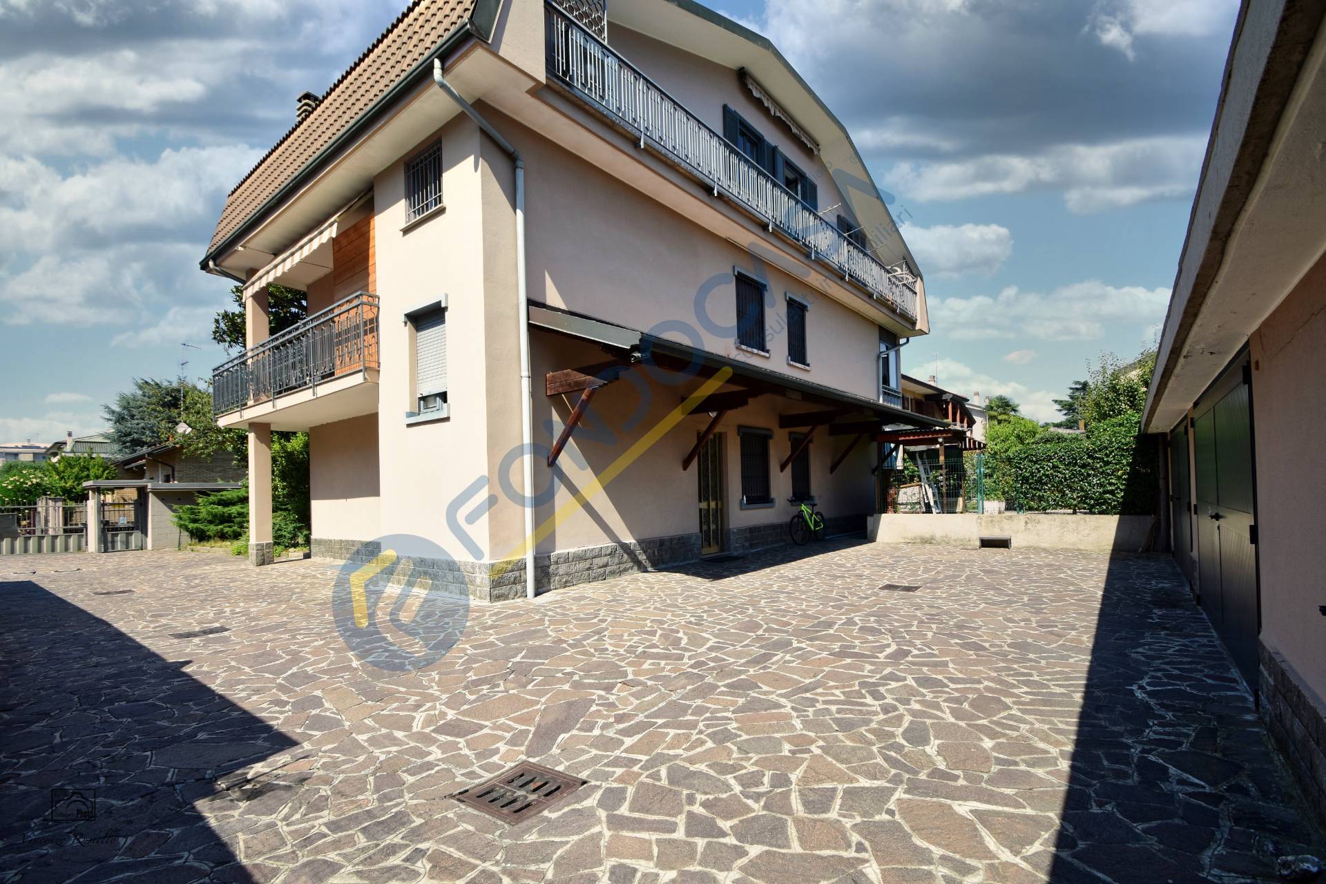 Appartamento in vendita a Senago