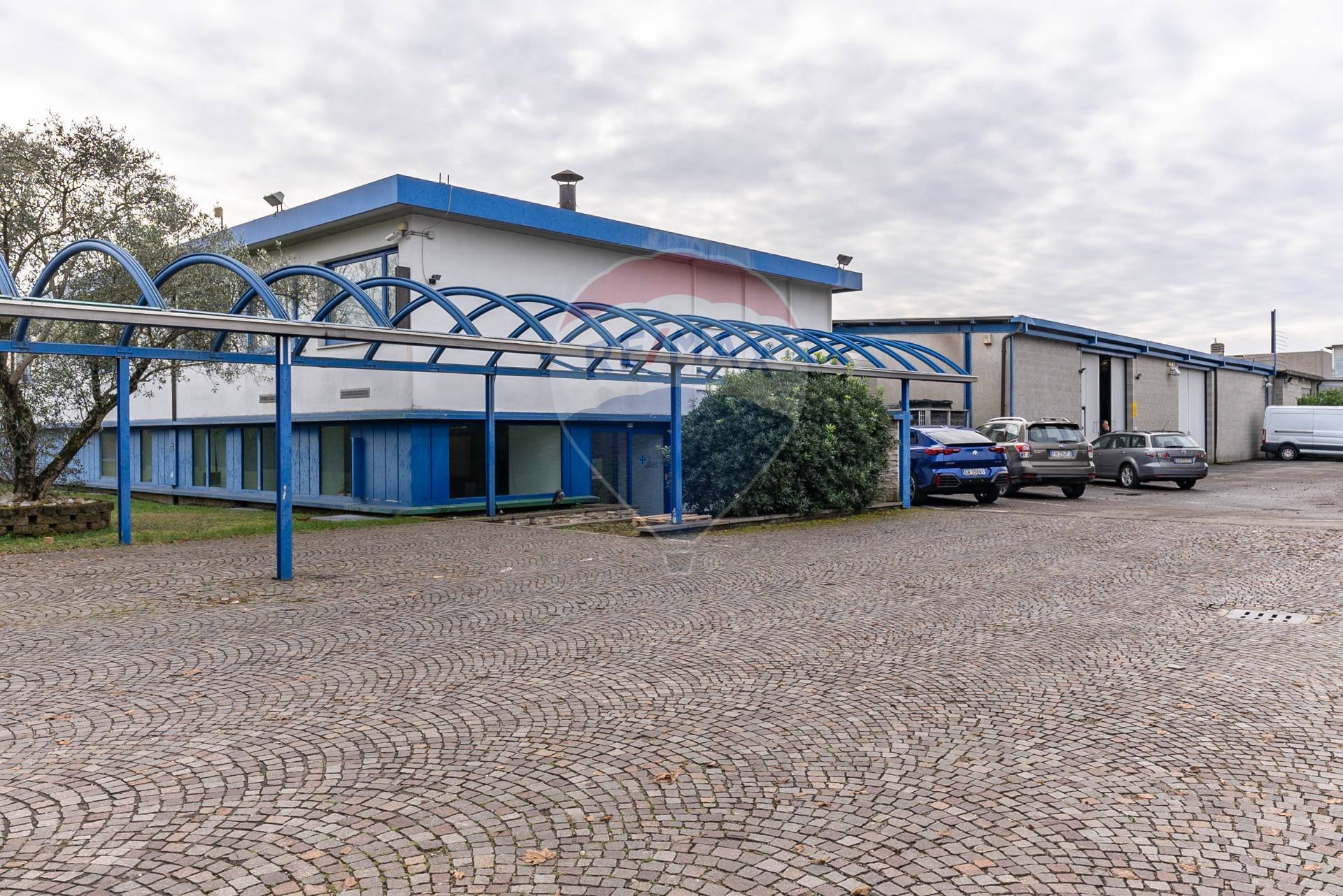 Capannone Industriale in vendita a Desio