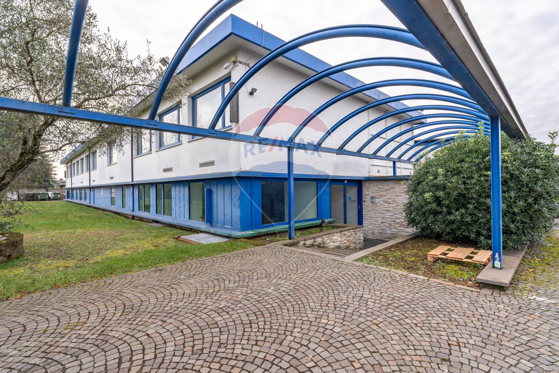 Capannone Industriale in affitto a Desio