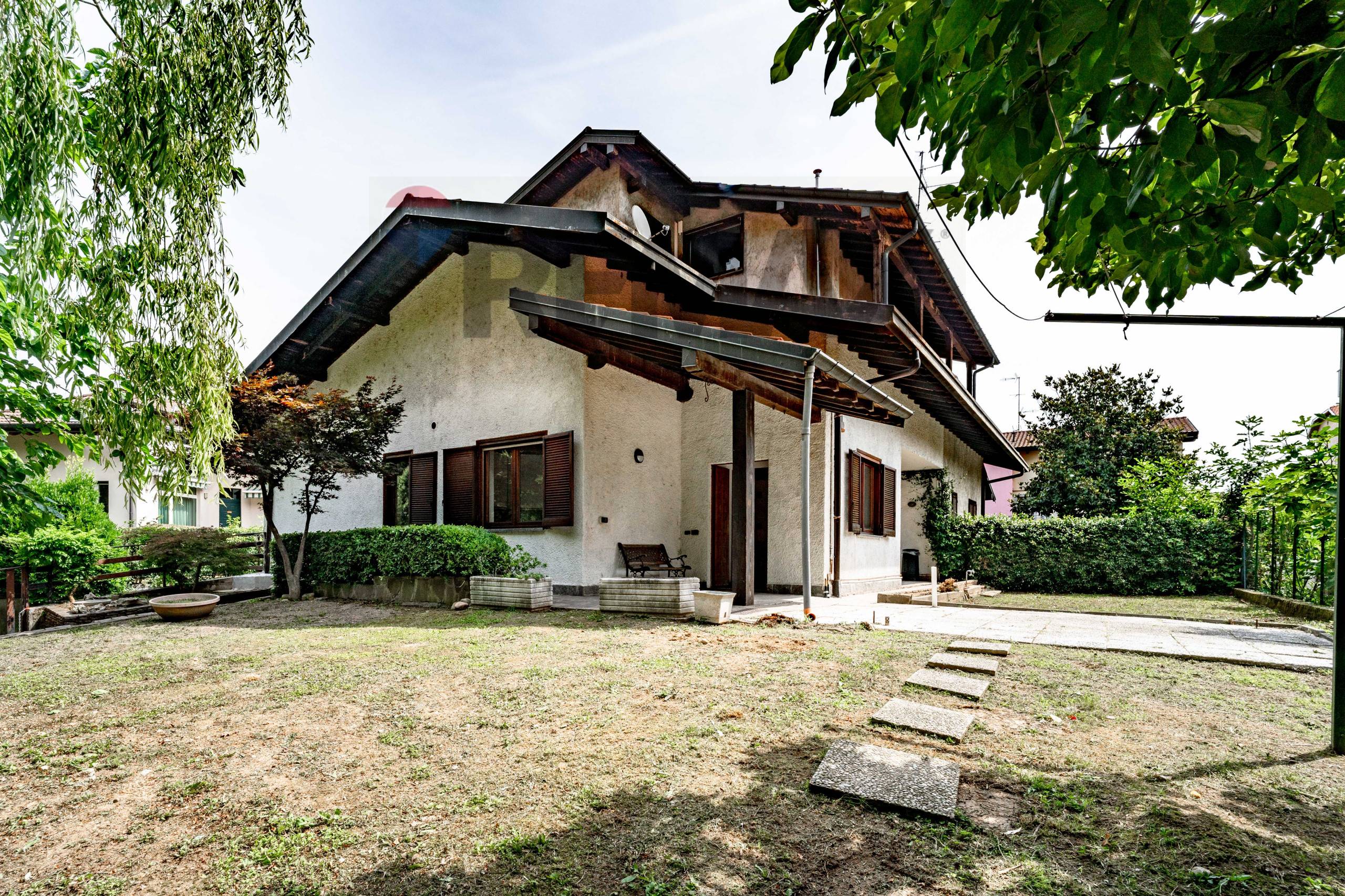 Porzione di villa in affitto a Garbagnate Milanese, Santa Maria Rossa