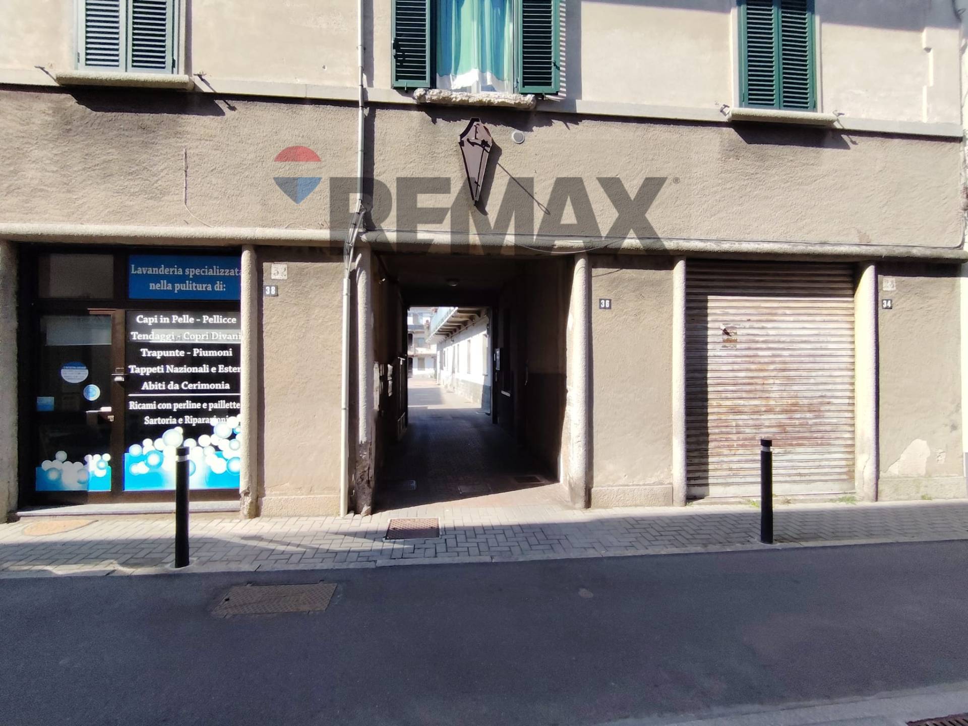 Appartamento in vendita a Gorla Minore