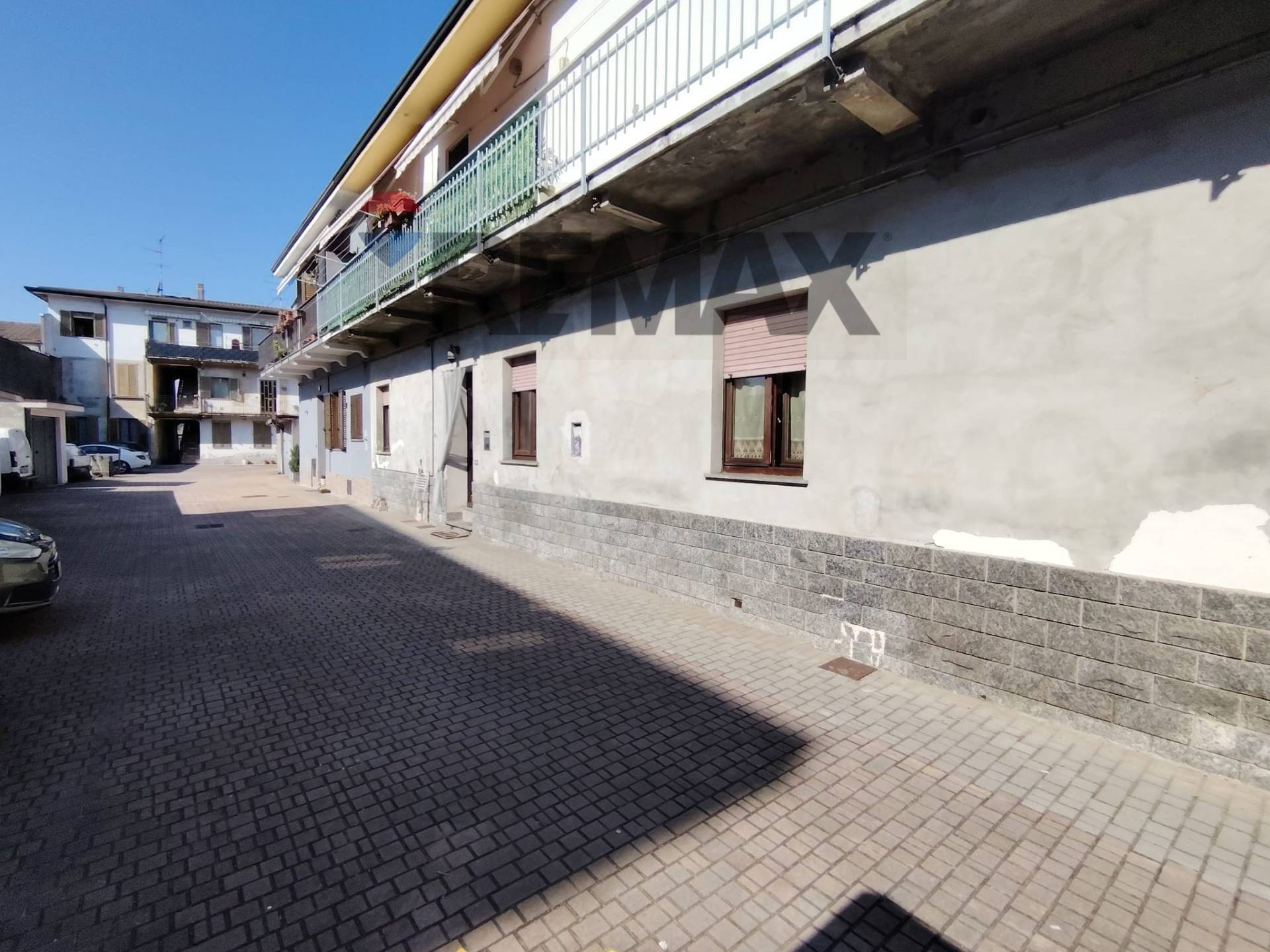 Appartamento in vendita a Gorla Minore