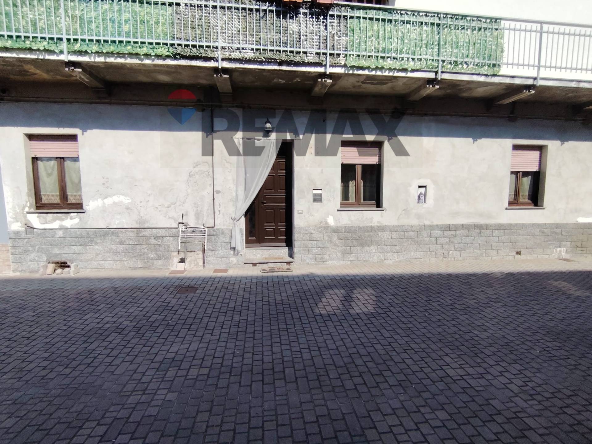 Appartamento in vendita a Gorla Minore