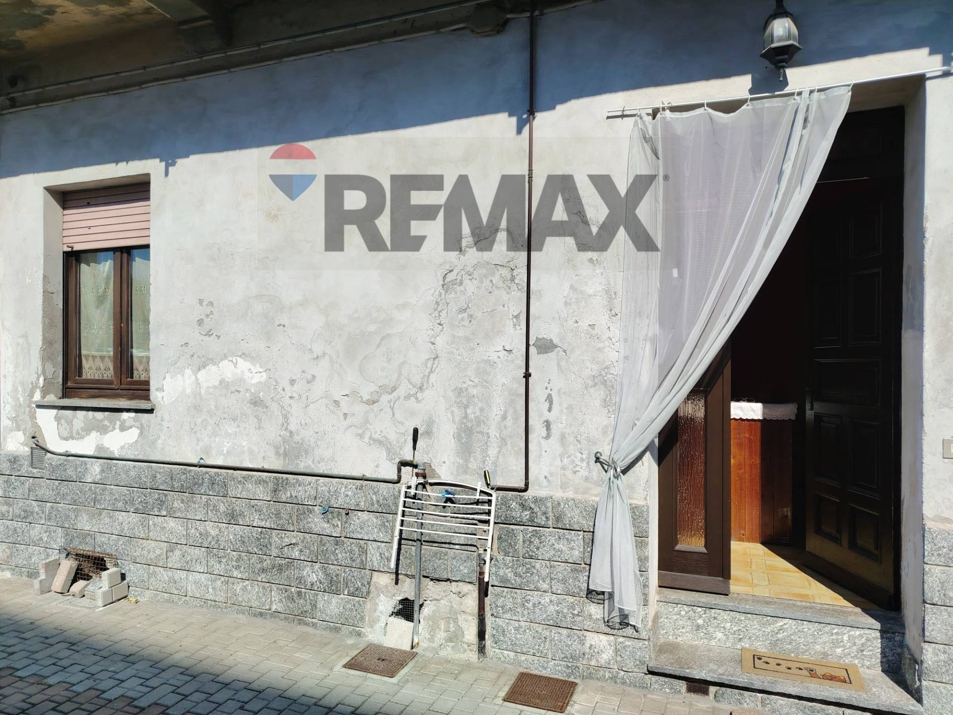Appartamento in vendita a Gorla Minore