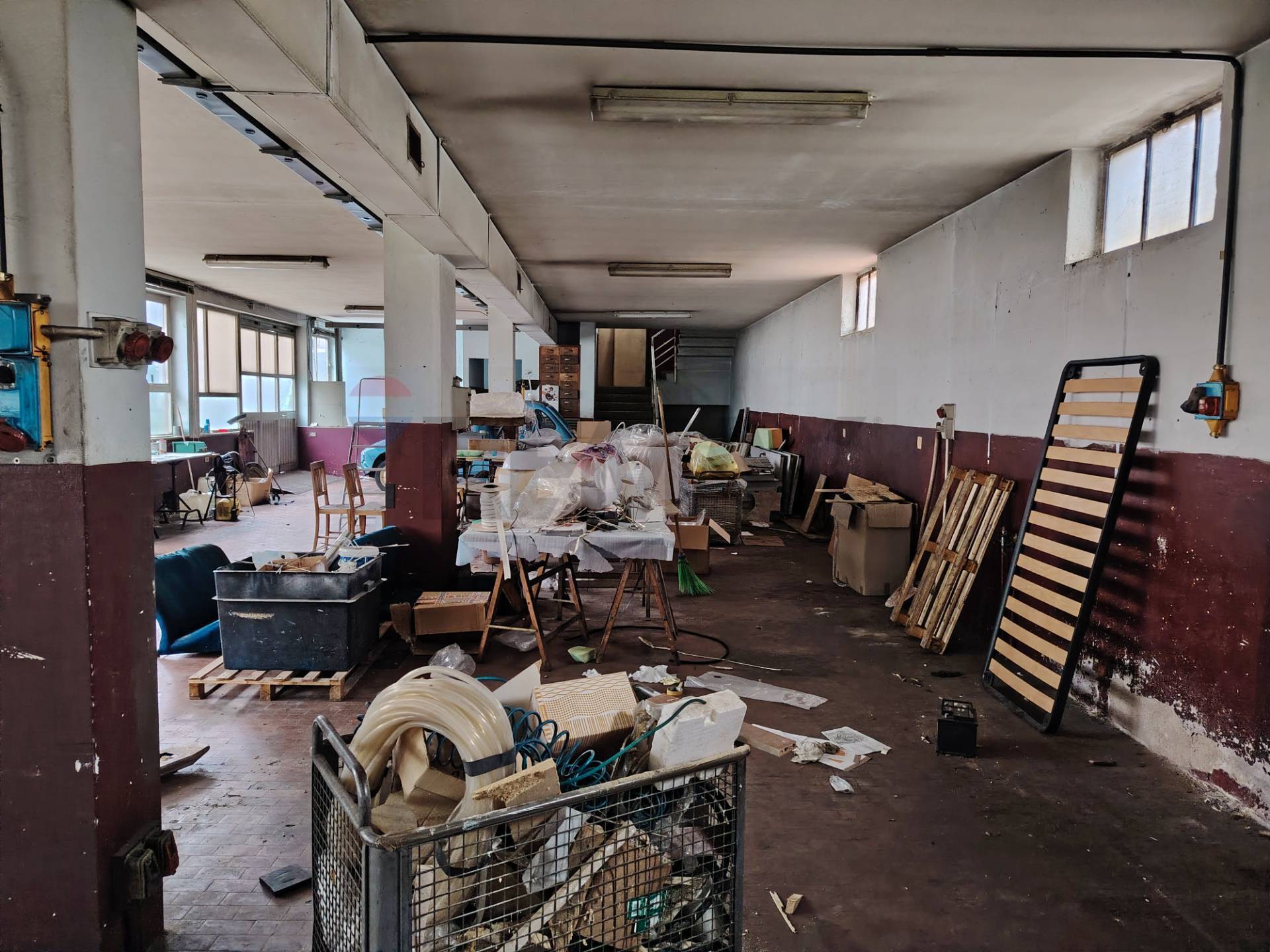 Capannone Industriale in vendita a Turate