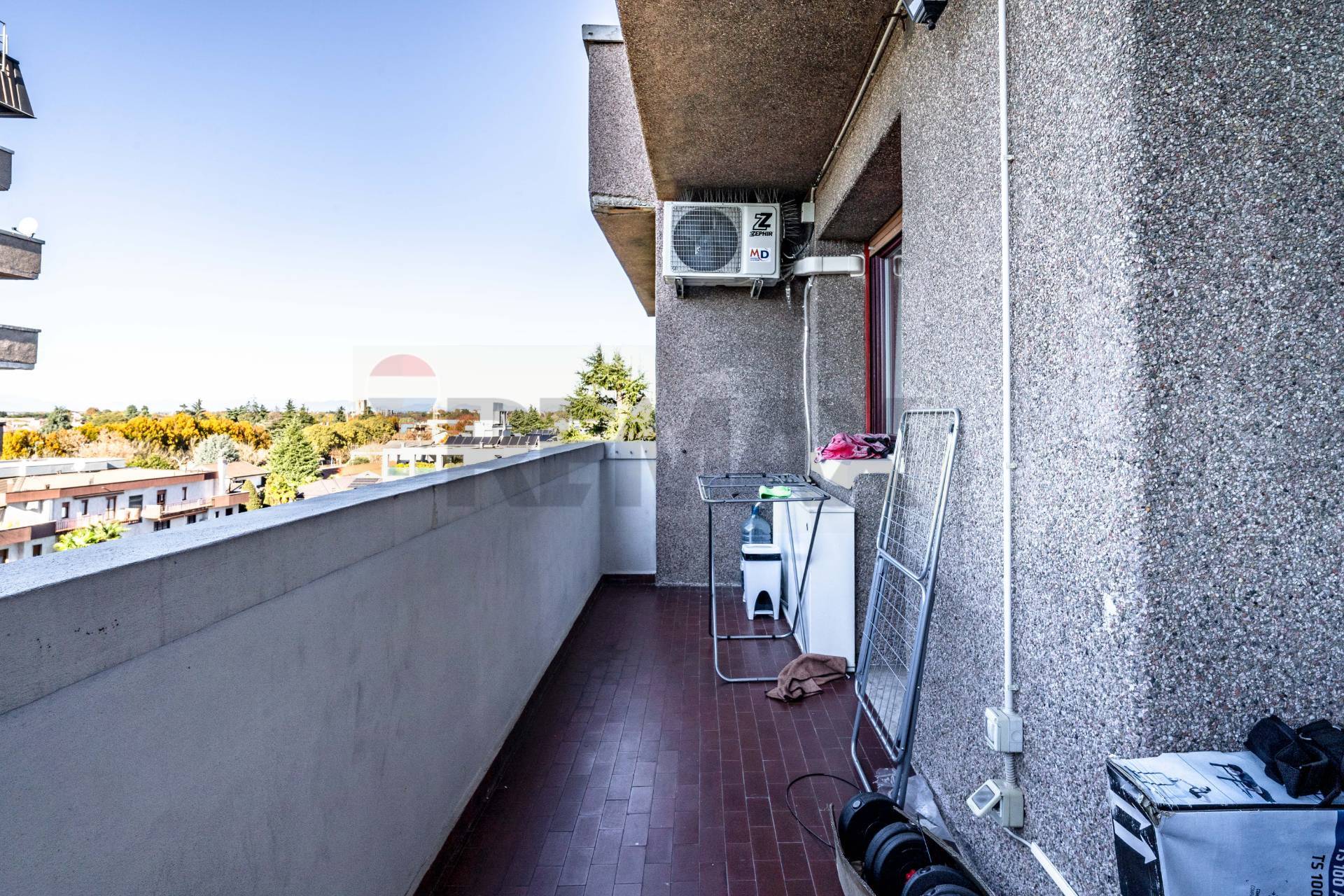 Appartamento in vendita a Garbagnate Milanese, Zona Semi-centro