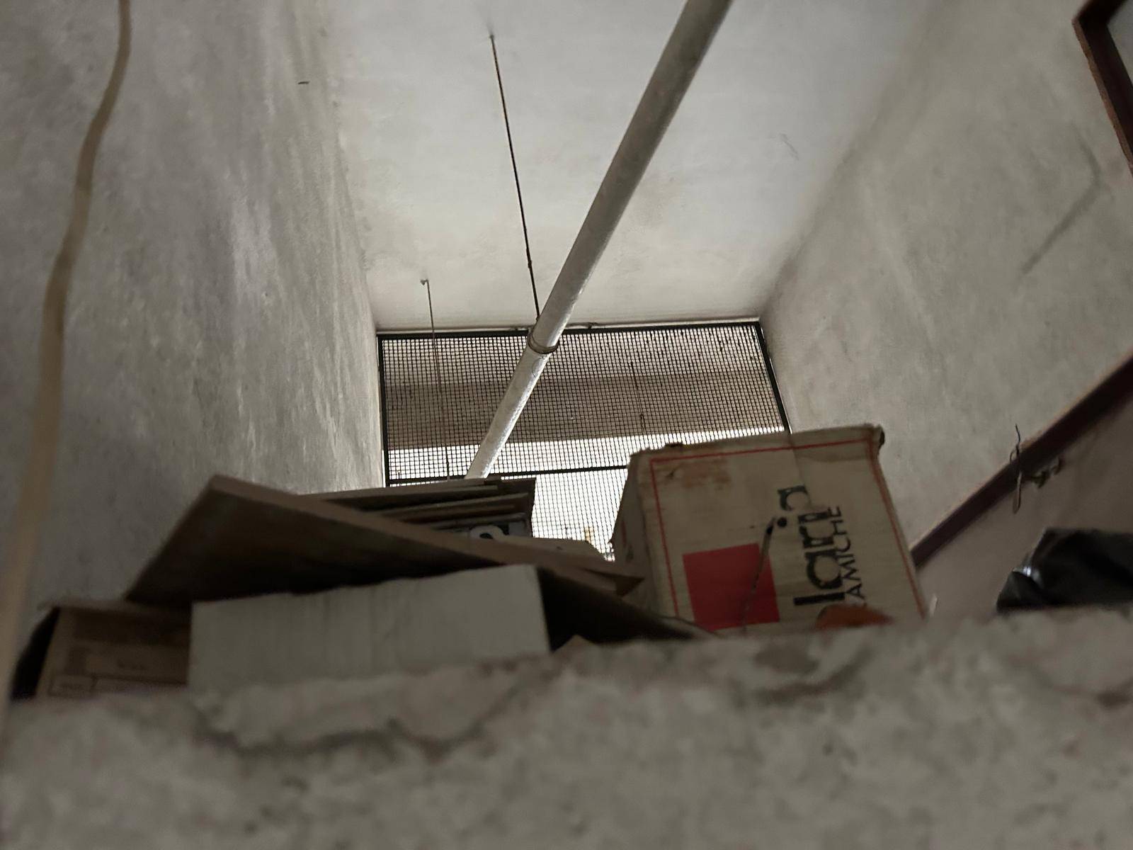 BOX GARAGE in vendita a Palermo, Libert
