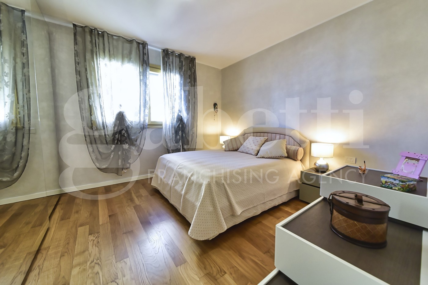 Trilocale con box doppio a Monza