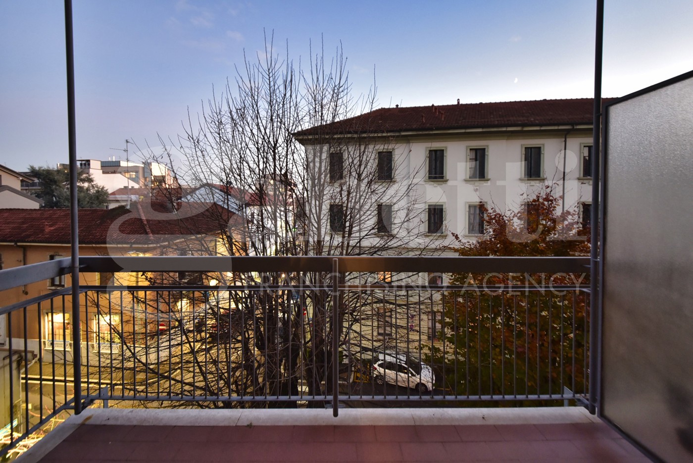 Trilocale da ristrutturare a Monza