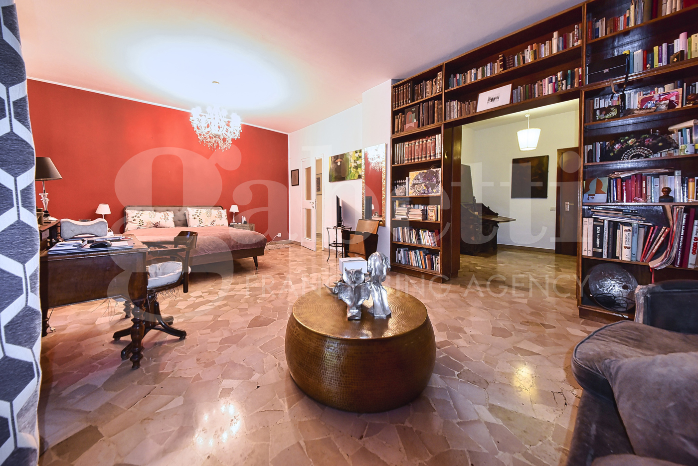 Trilocale da ristrutturare a Monza