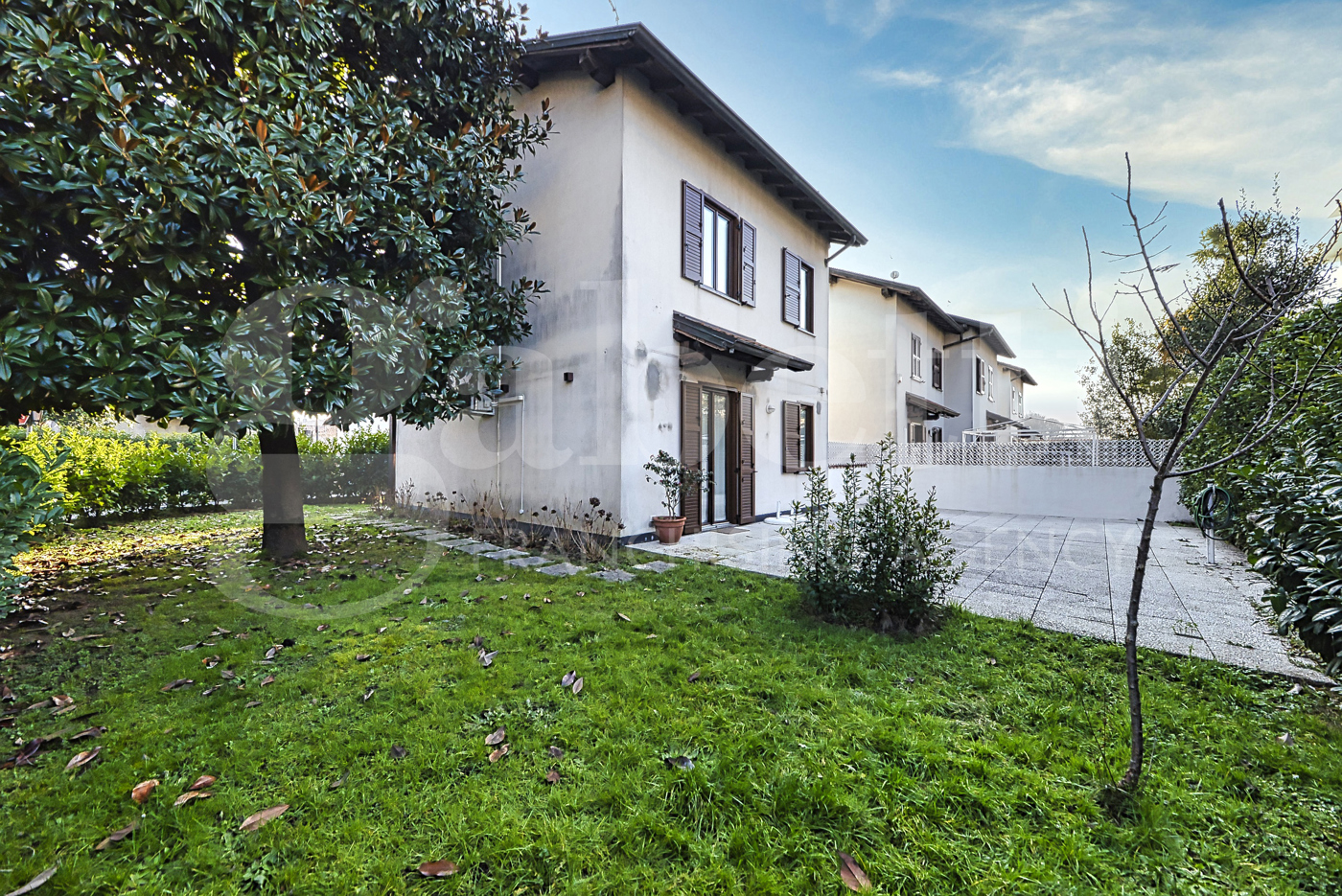 Villa con giardino a Biassono