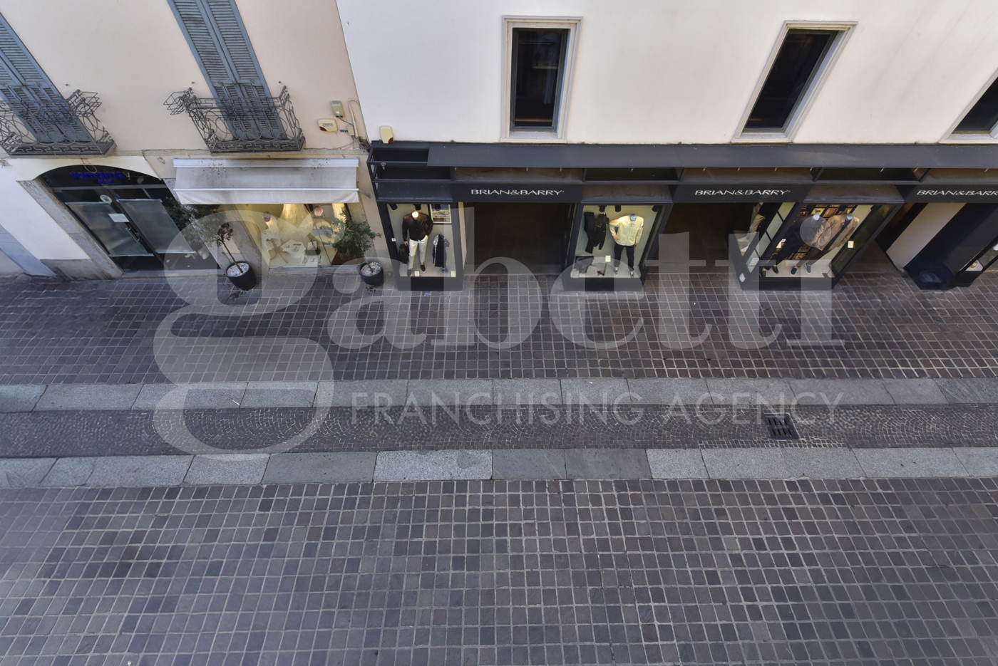 Ufficio ristrutturato a Monza