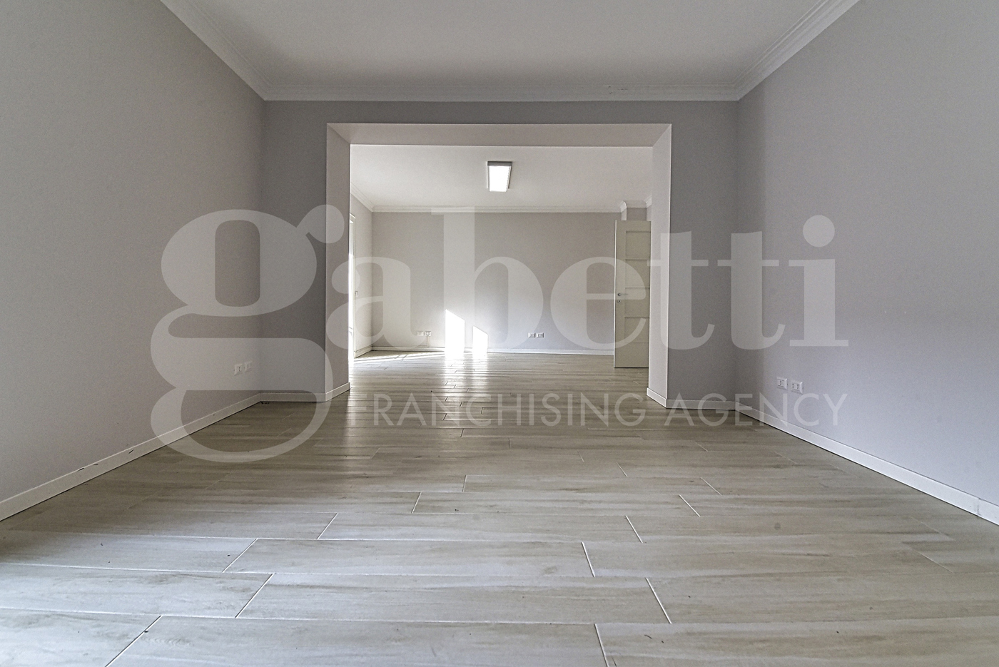 Ufficio ristrutturato a Monza