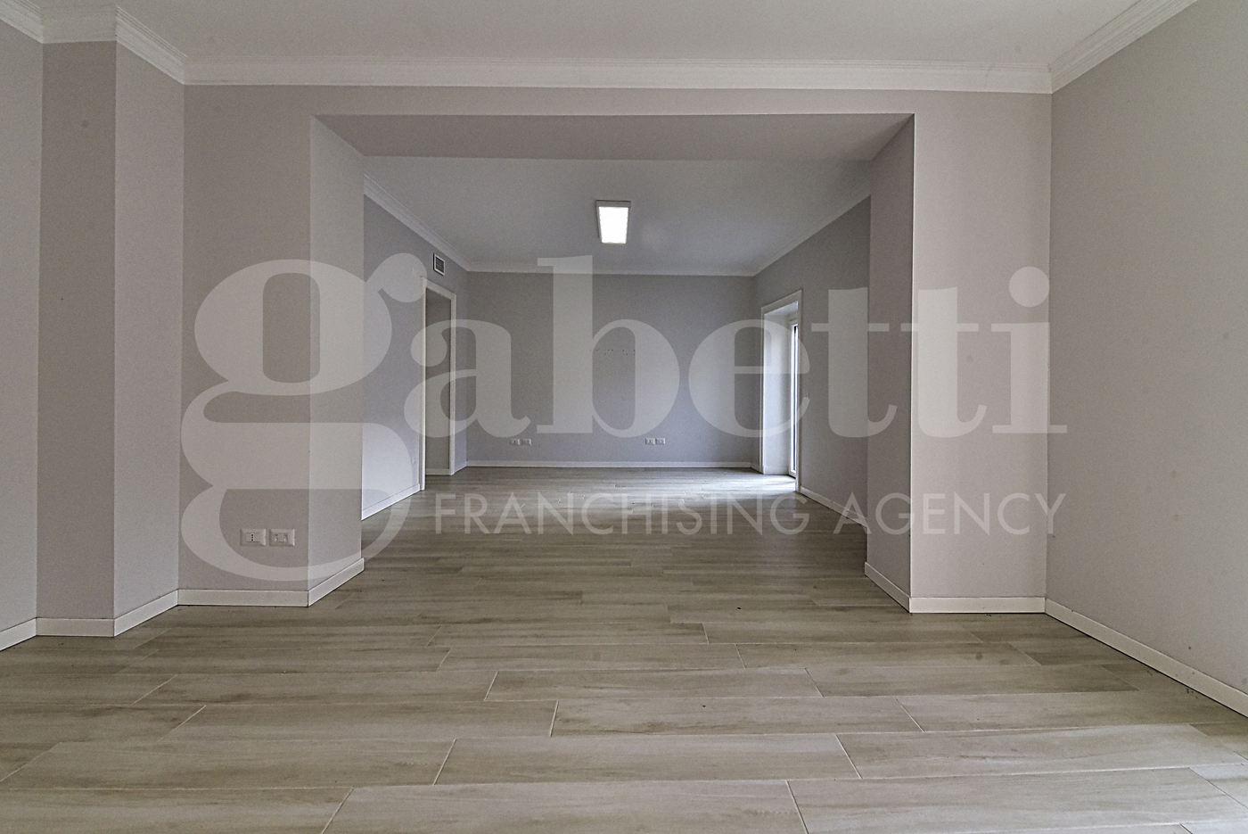 Ufficio ristrutturato a Monza